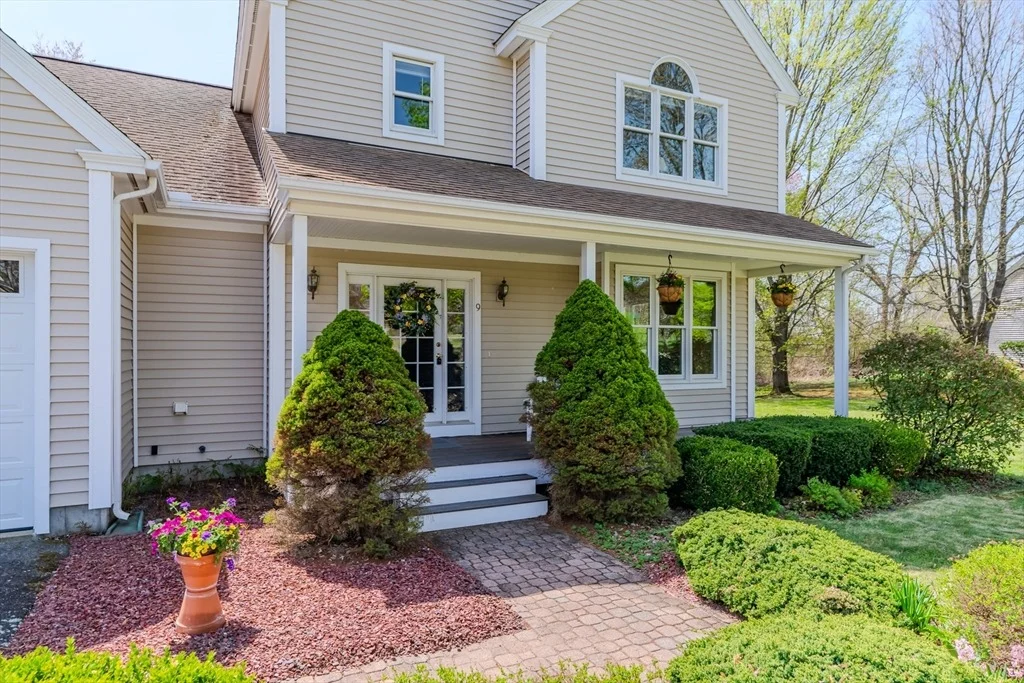 Photo of 9 High Meadow Rd