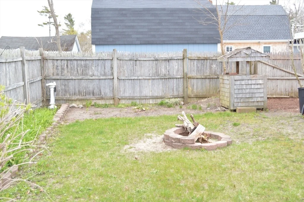 Photo of 17 Bungalow Ln