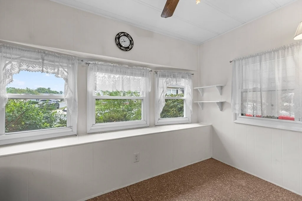 Photo of 33 Hilltop Rd