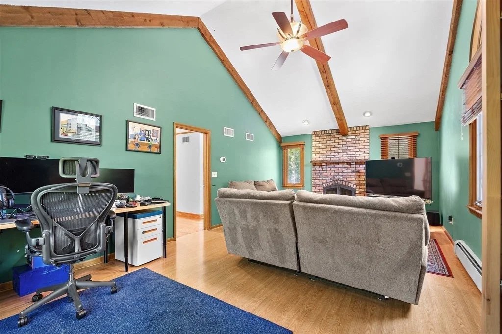 Photo of 4 Dix Rd