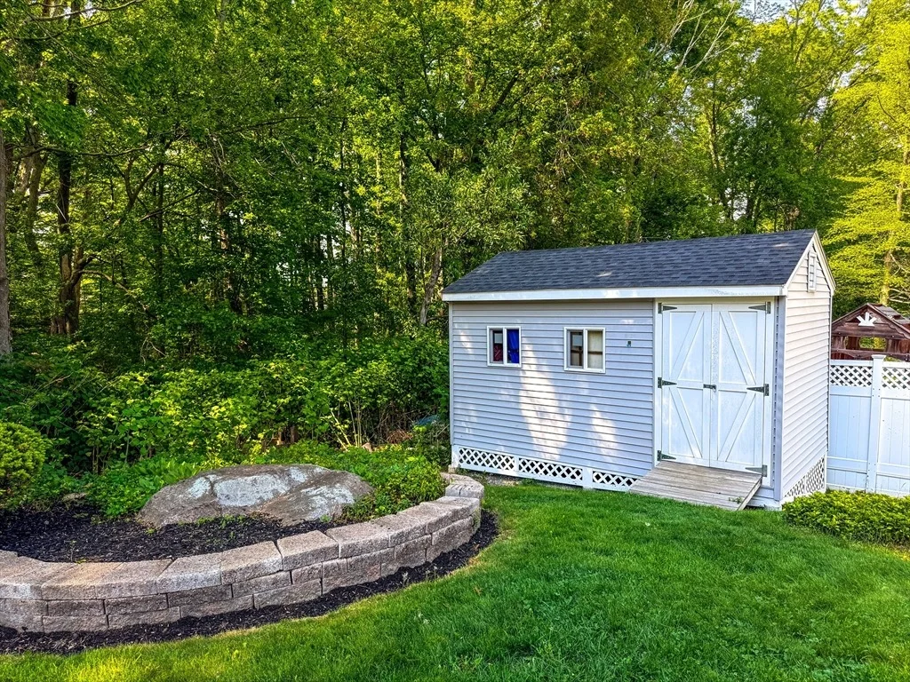 Photo of 17 Robin Rd