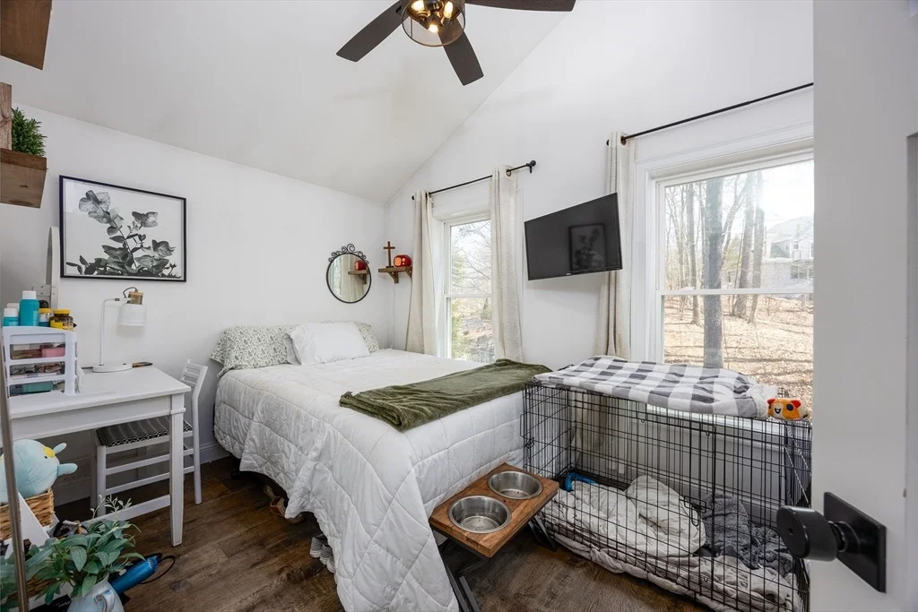 Photo of 20 Bailey Shore