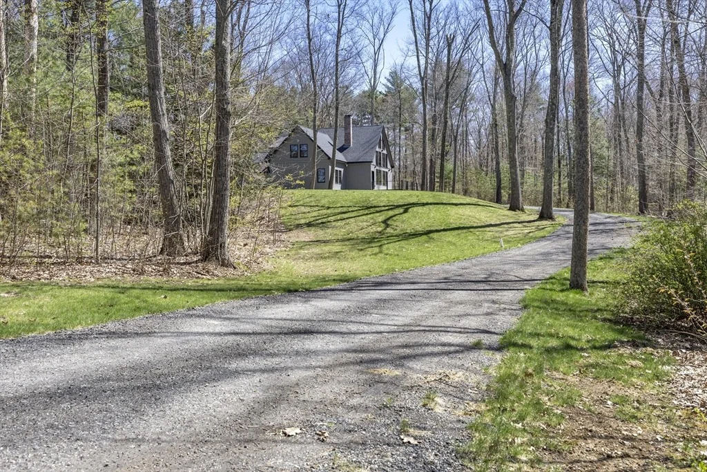 Photo of 8 Barrett Rd