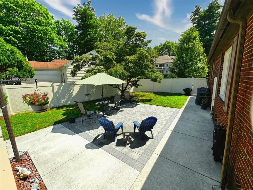 Photo of 24 Locust Rd