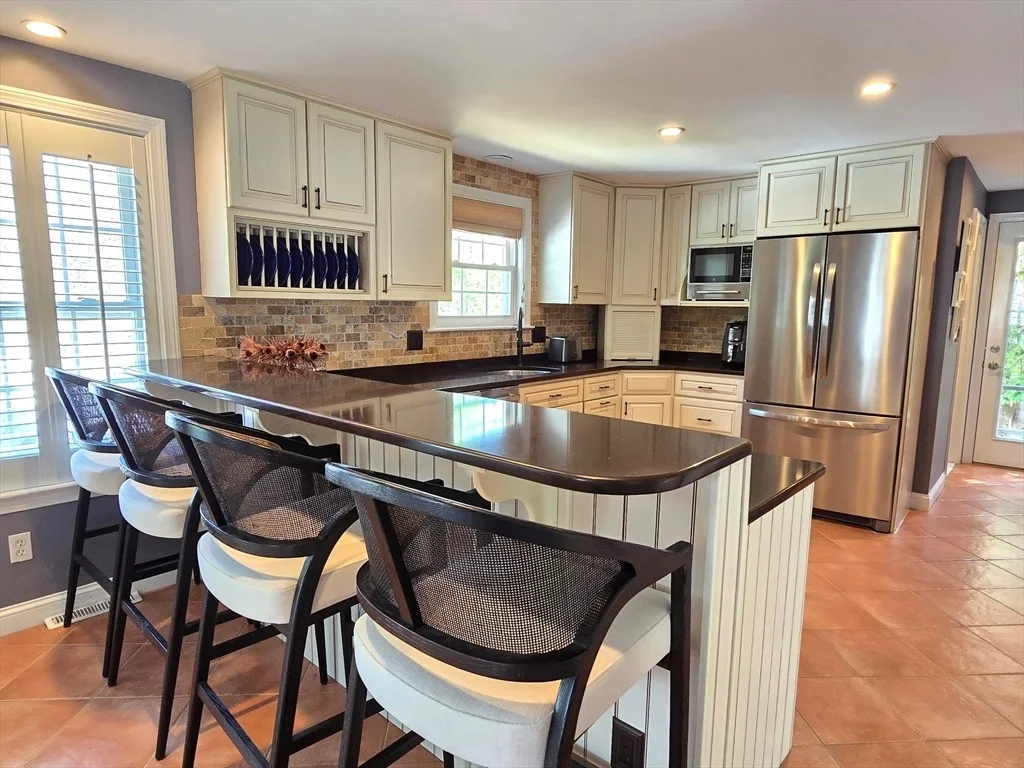 Photo of 33 Wayside Ln