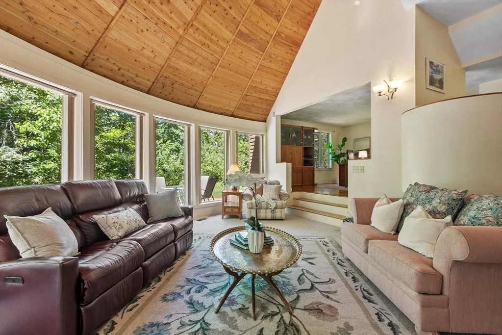 Photo of 78 Carroll Dr