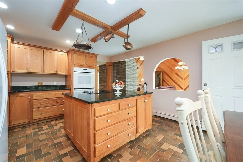 Photo of 51 Manitoba Rd
