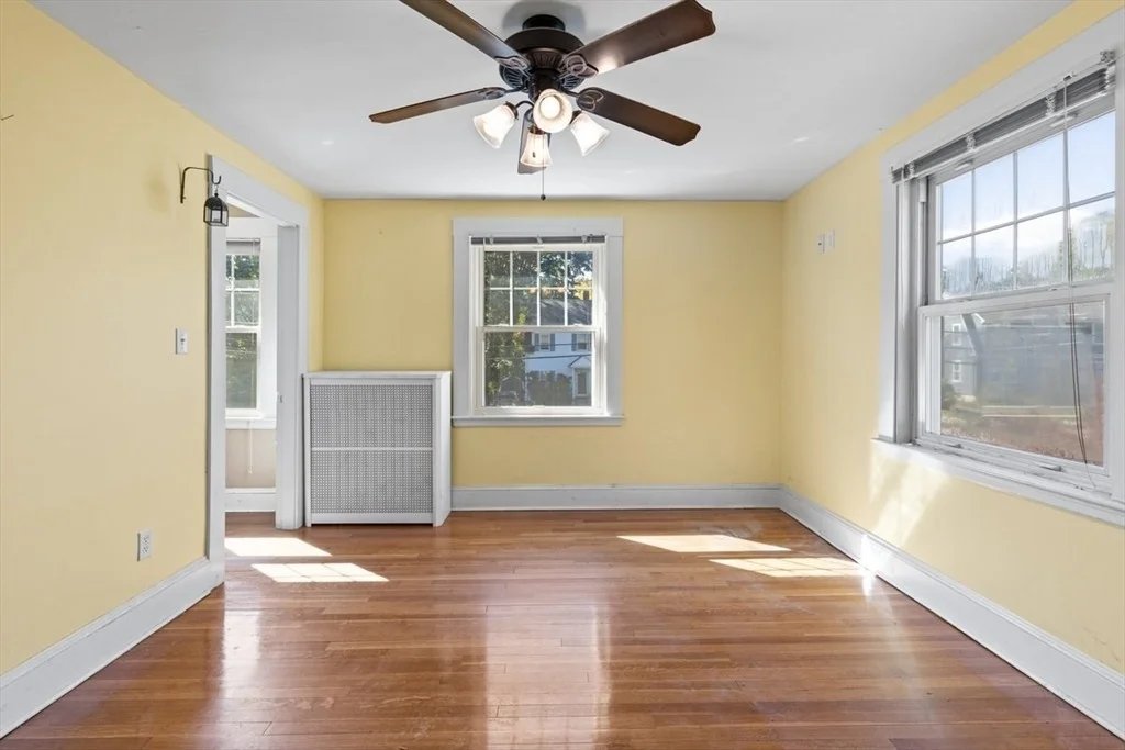 Photo of 14 Cottage St
