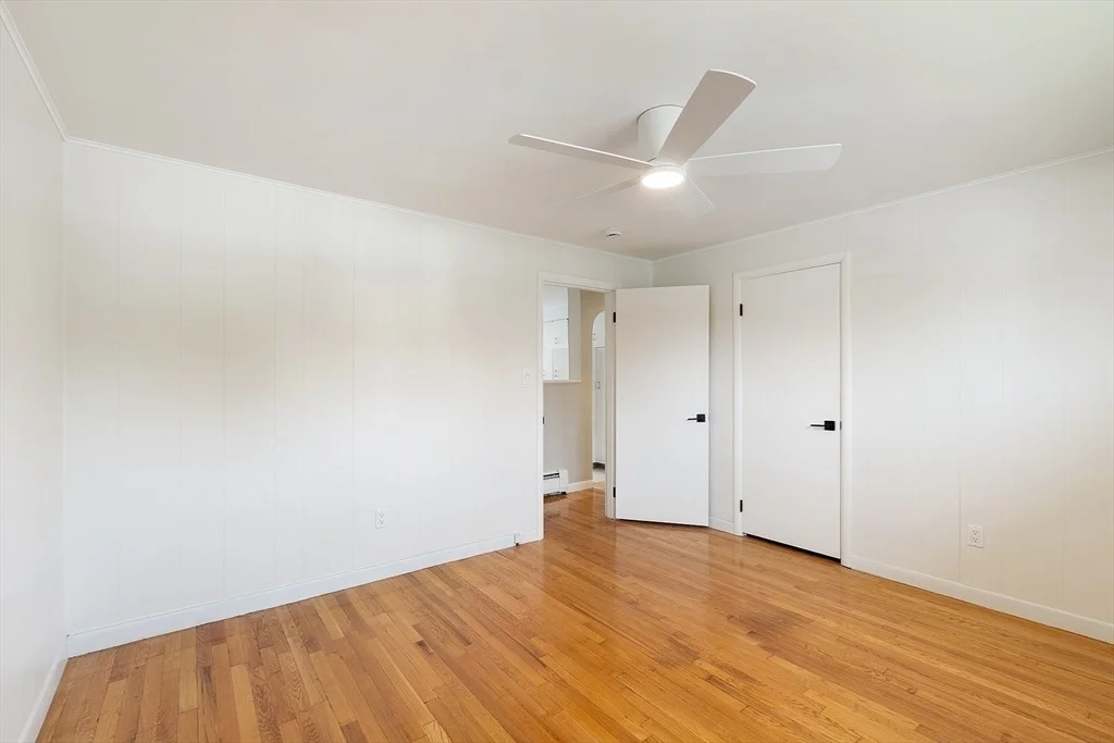 Photo of 33 Durso Ave.