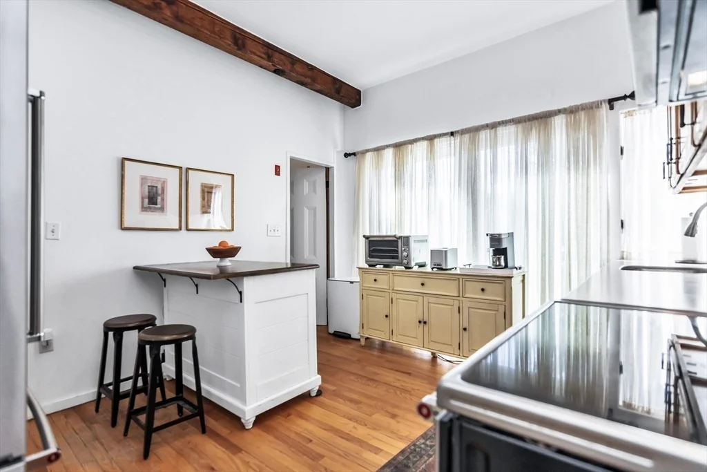 Photo of 40 Webster Ave