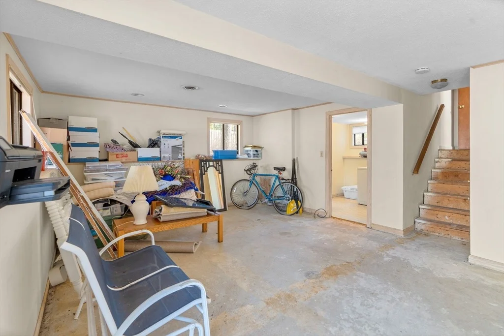 Photo of 213 Fells Pond Rd