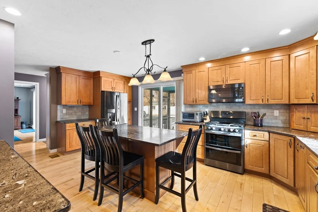 Photo of 40 Tabway Ln
