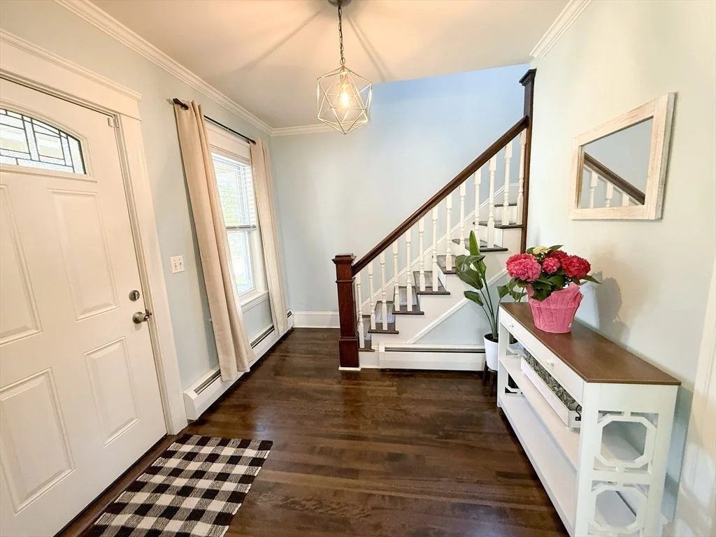 Photo of 12 Lamar Ave
