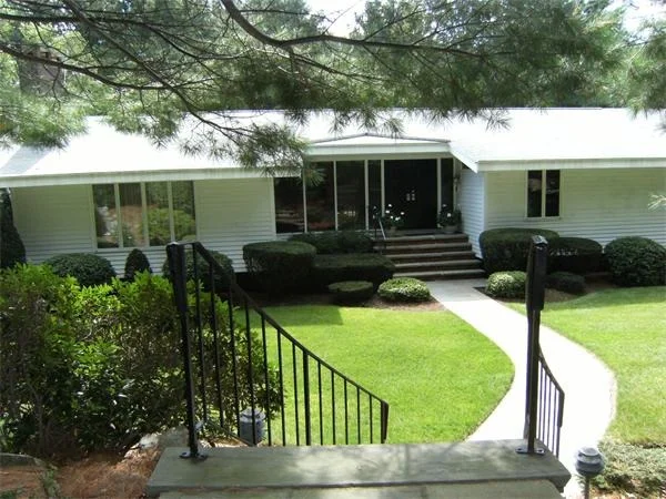 Photo of 85 Crestview Road