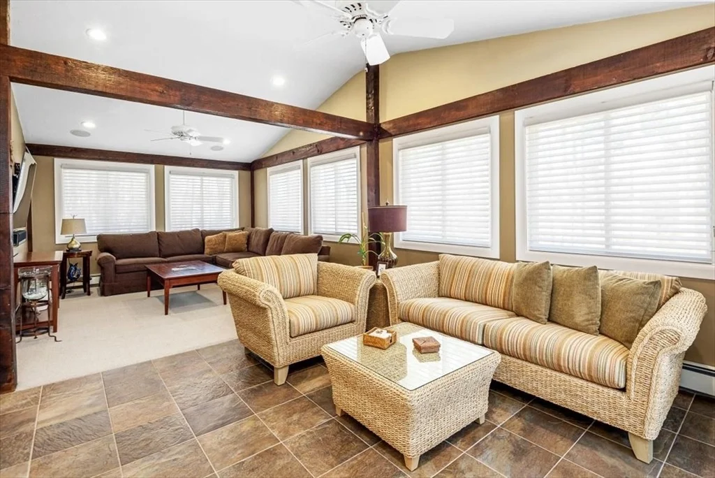 Photo of 7 Peter Hobart Dr