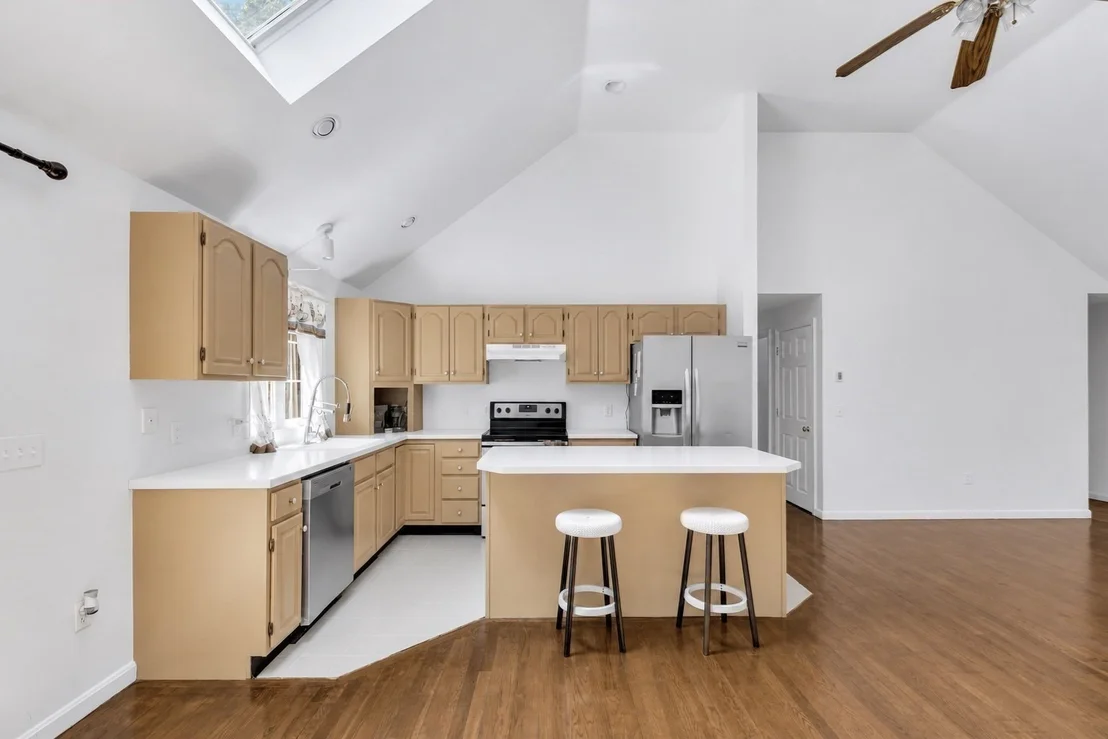 Photo of 36 Helmsman Dr