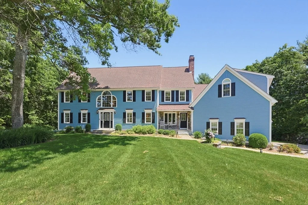 Photo of 19 Windsor Dr.