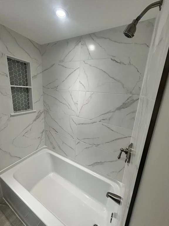 Photo of 251 May St