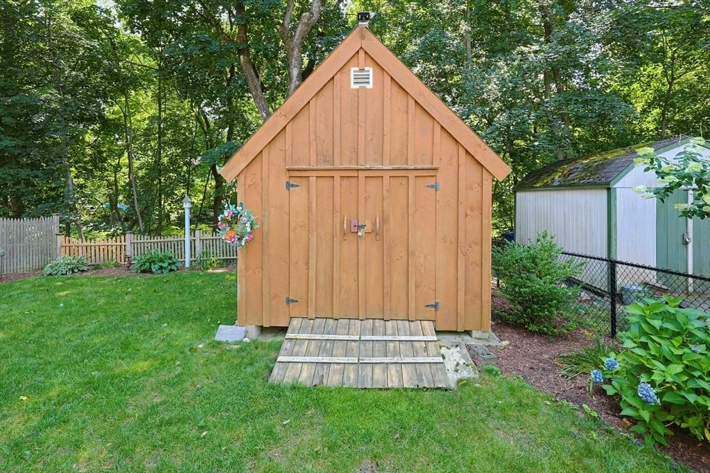Photo of 9 Parmenter Ave