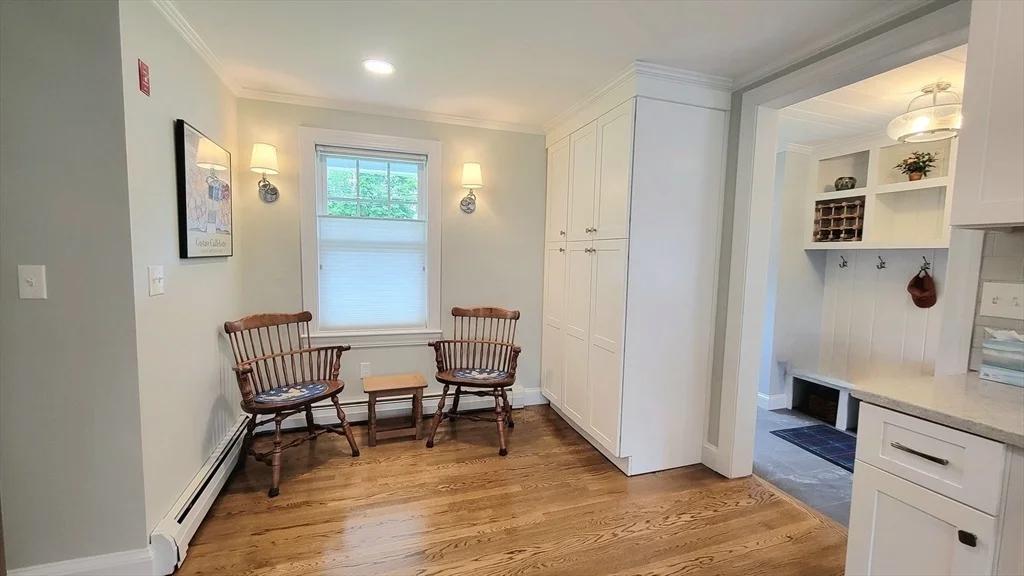 Photo of 294 Great Plain Ave