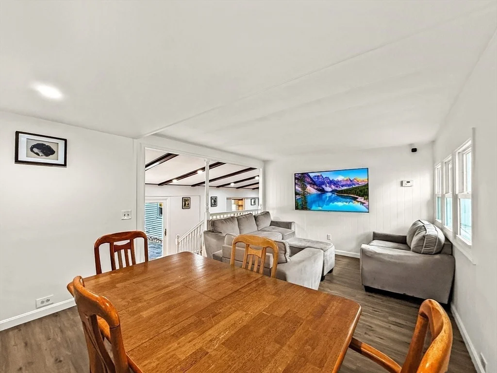 Photo of 126 Beach Rd
