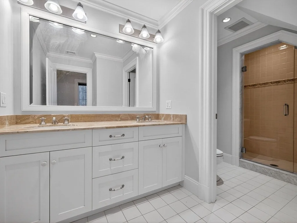 Photo of 12 Winding River Cir
