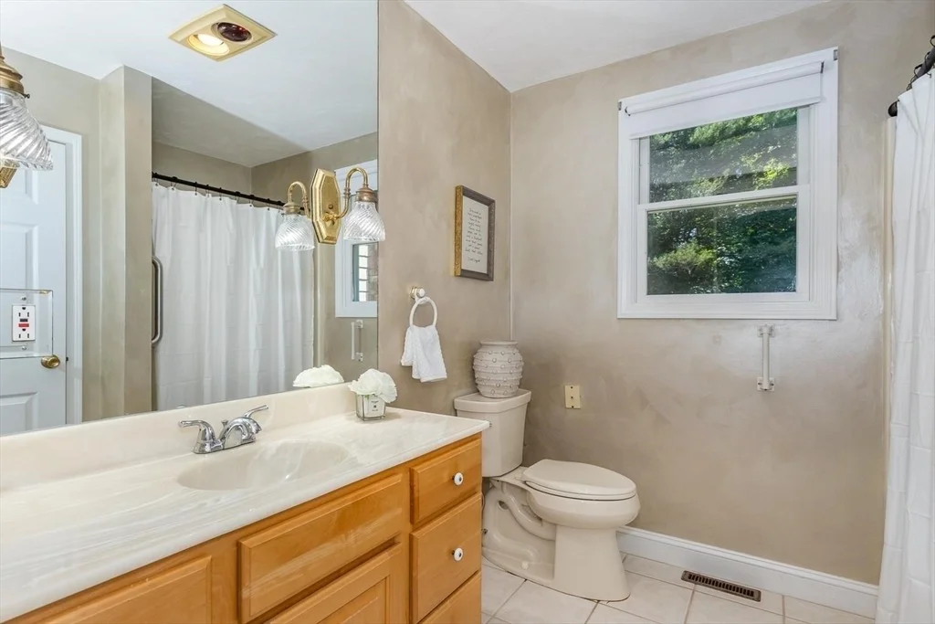 Photo of 140 Grace Ln