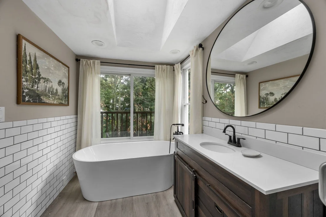 Photo of 2 Sharon Ln