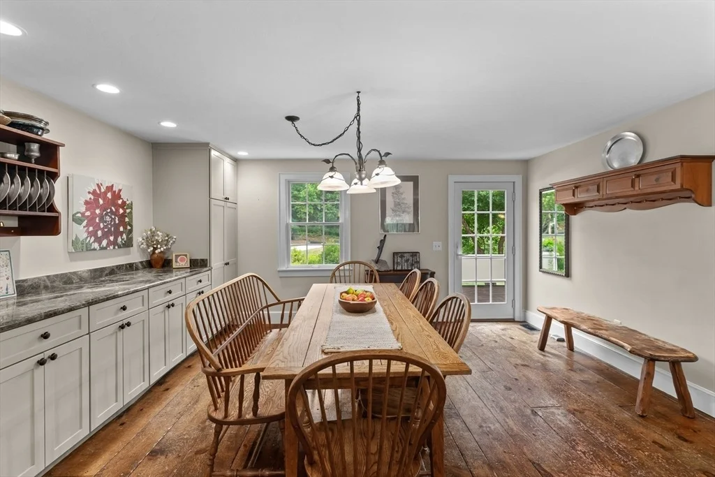 Photo of 292 Warren Rd