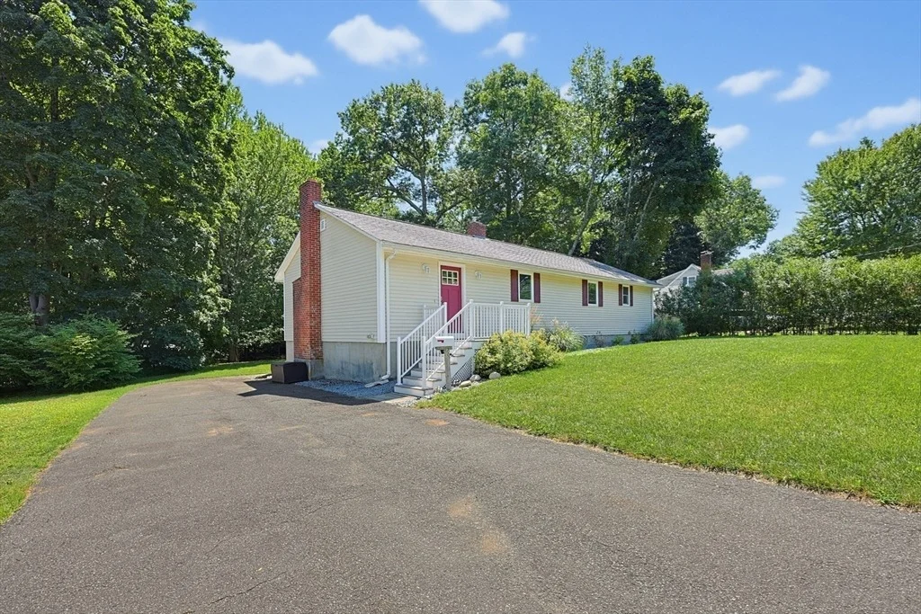 Photo of 71 Carpenter Rd
