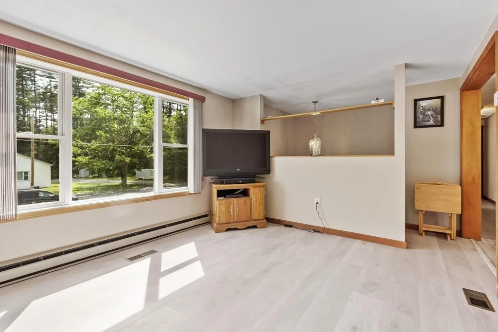 Photo of 31 Brookside Rd