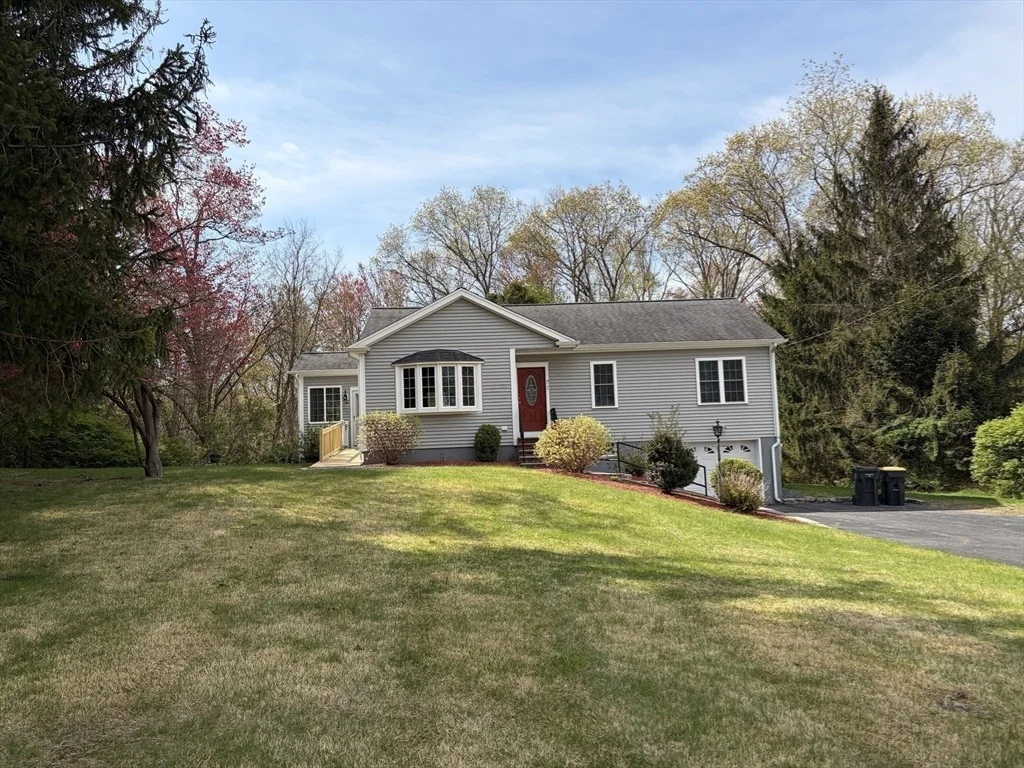 Photo of 71 West Spring St.