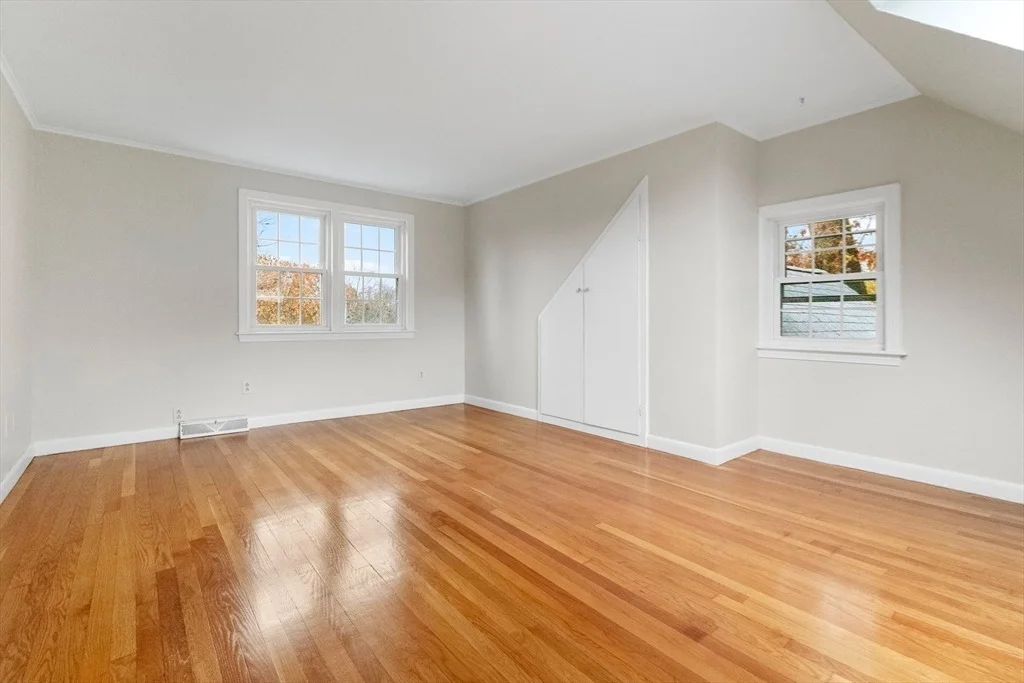Photo of 30 Amherst Rd