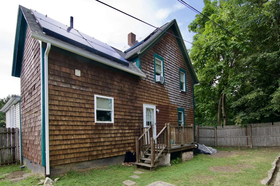 Photo of 35 Thayer Ave