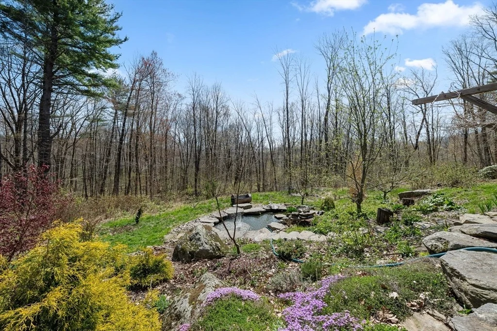 Photo of 999 Sheldon Road