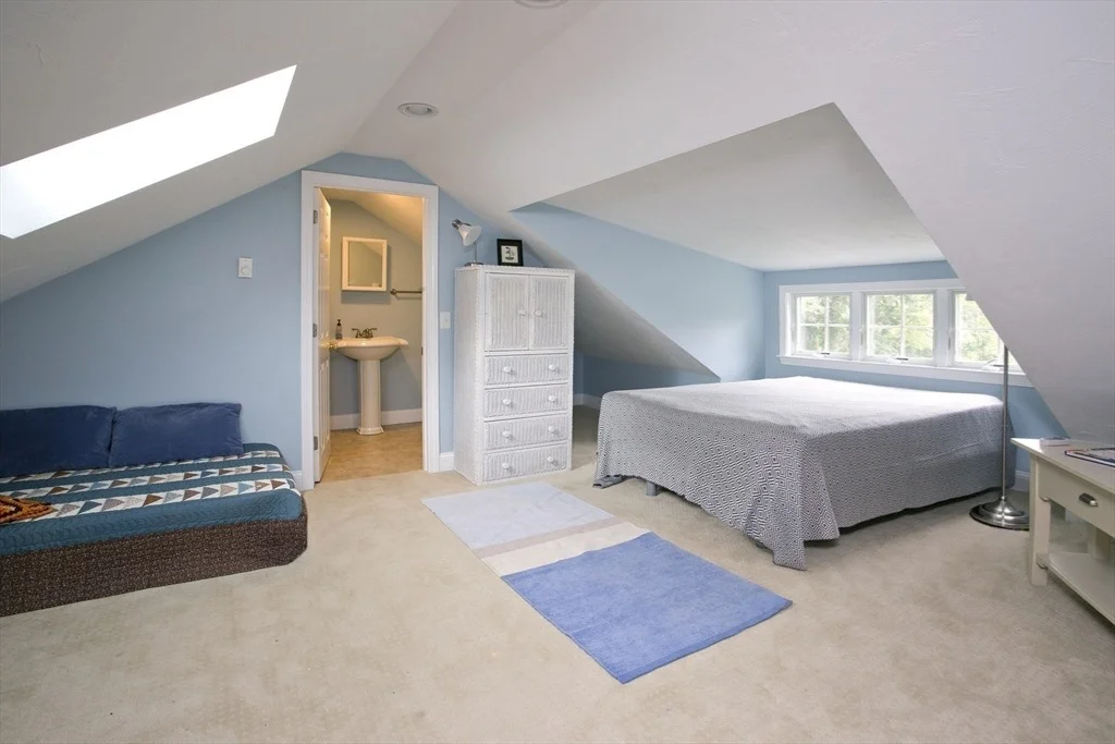Photo of 114 Long Pond Rd