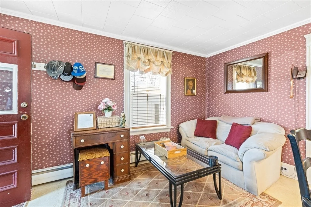 Photo of 112 King St