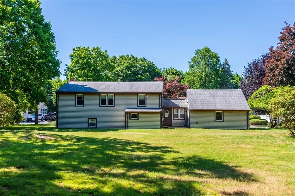 Photo of 65 Margaret Dr