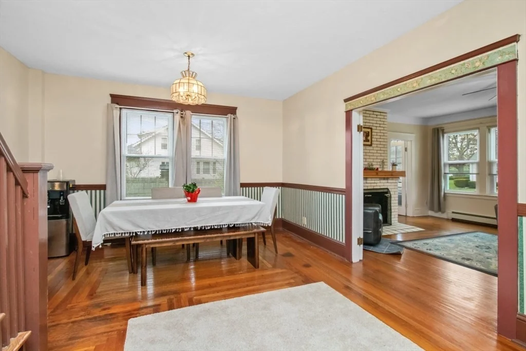 Photo of 210 Robert St