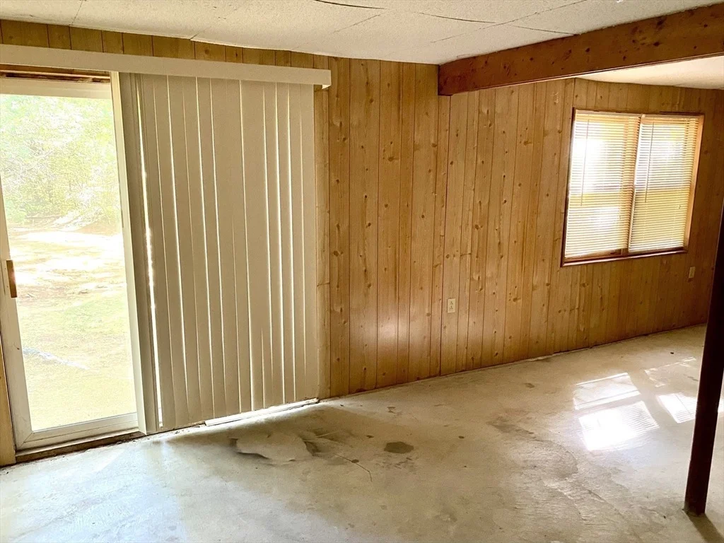 Photo of Unit B at 12 Riverview