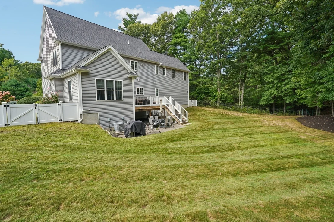 Photo of 75 Silver Fox Rd