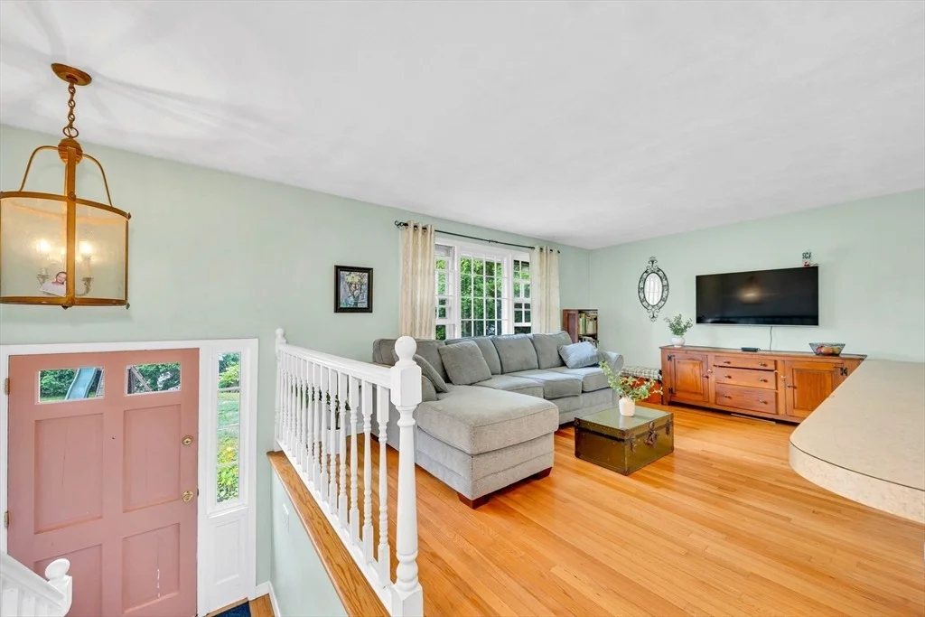 Photo of 1 Howe St