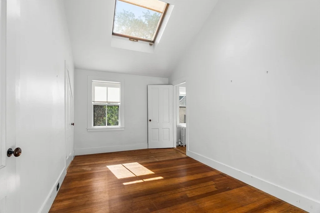 Photo of 486 Main St