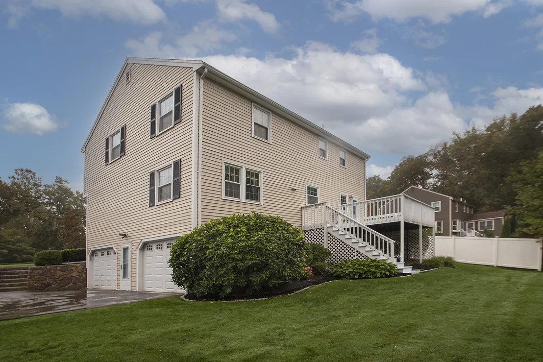 Photo of 35 Kennel Hill Dr
