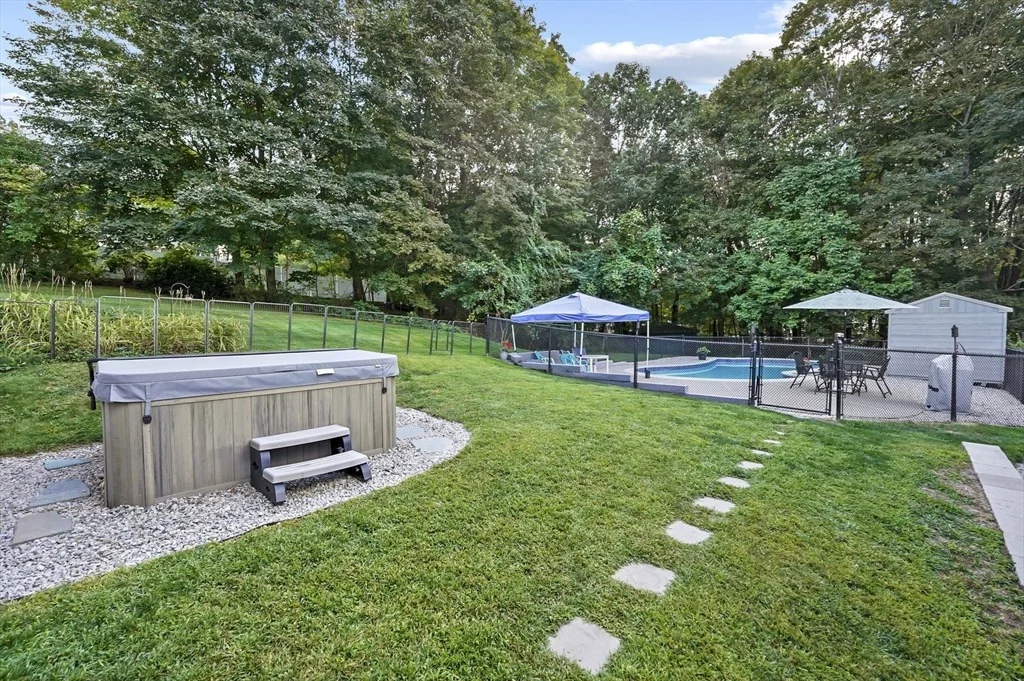 Photo of 48 Appleton Road