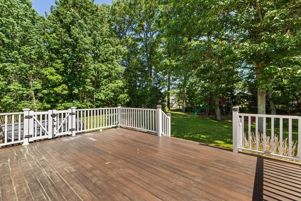 Photo of 49 Larson Ave