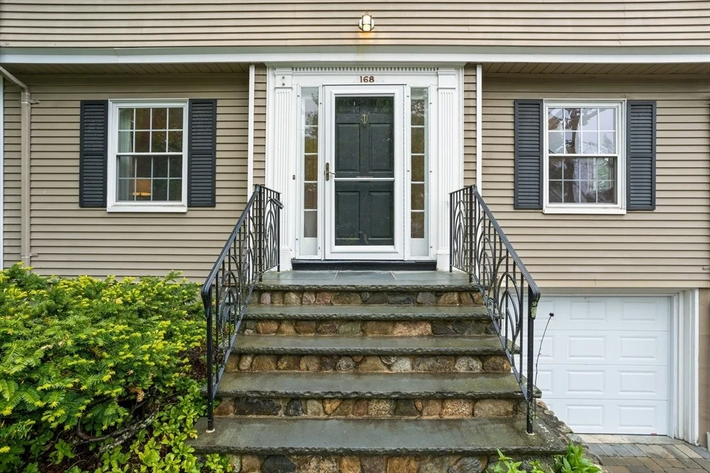 Photo of 168 Cedar Ave
