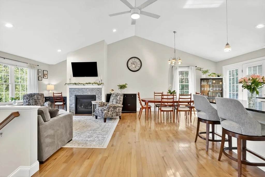 Photo of 301 Podunk Rd