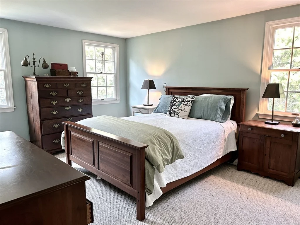 Photo of 419 Satucket Rd