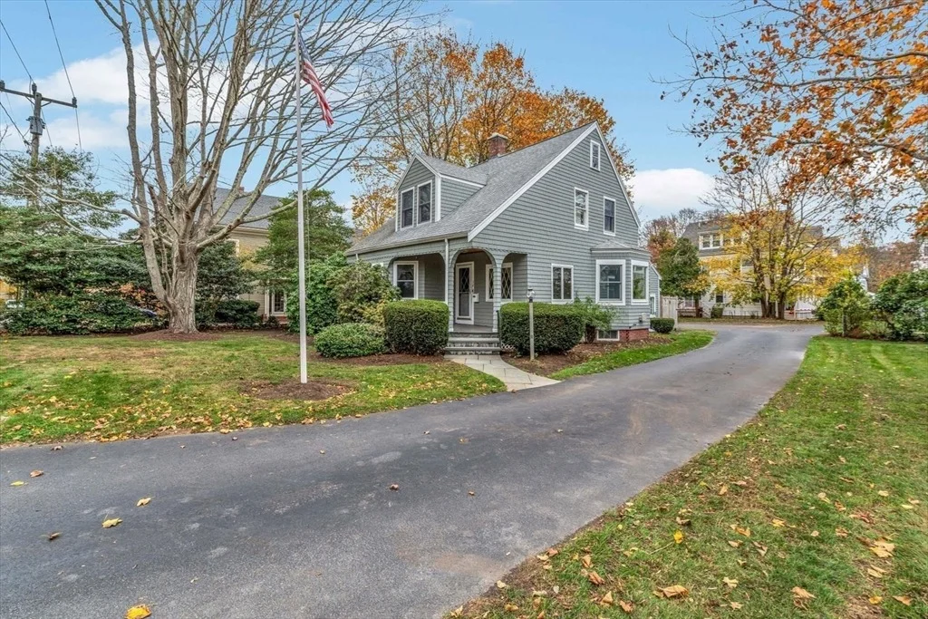 Photo of 38 Old Bridge Rd.